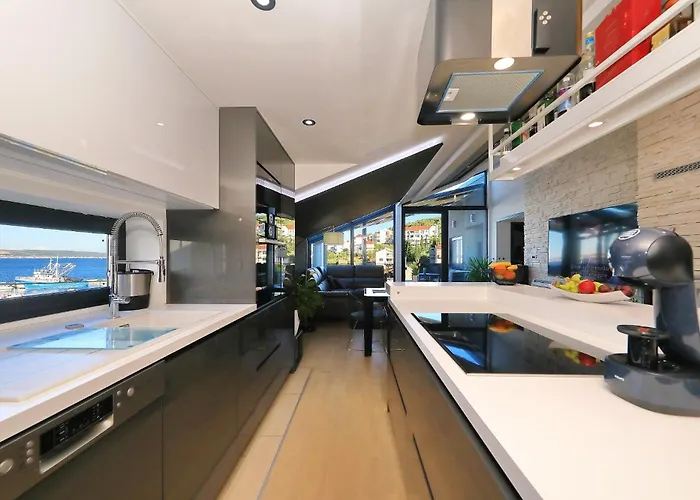 Apartment By The Sea Kali, Ugljan - 24314 *